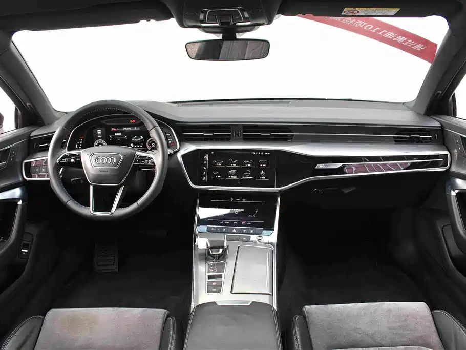 Audi A6L 2022