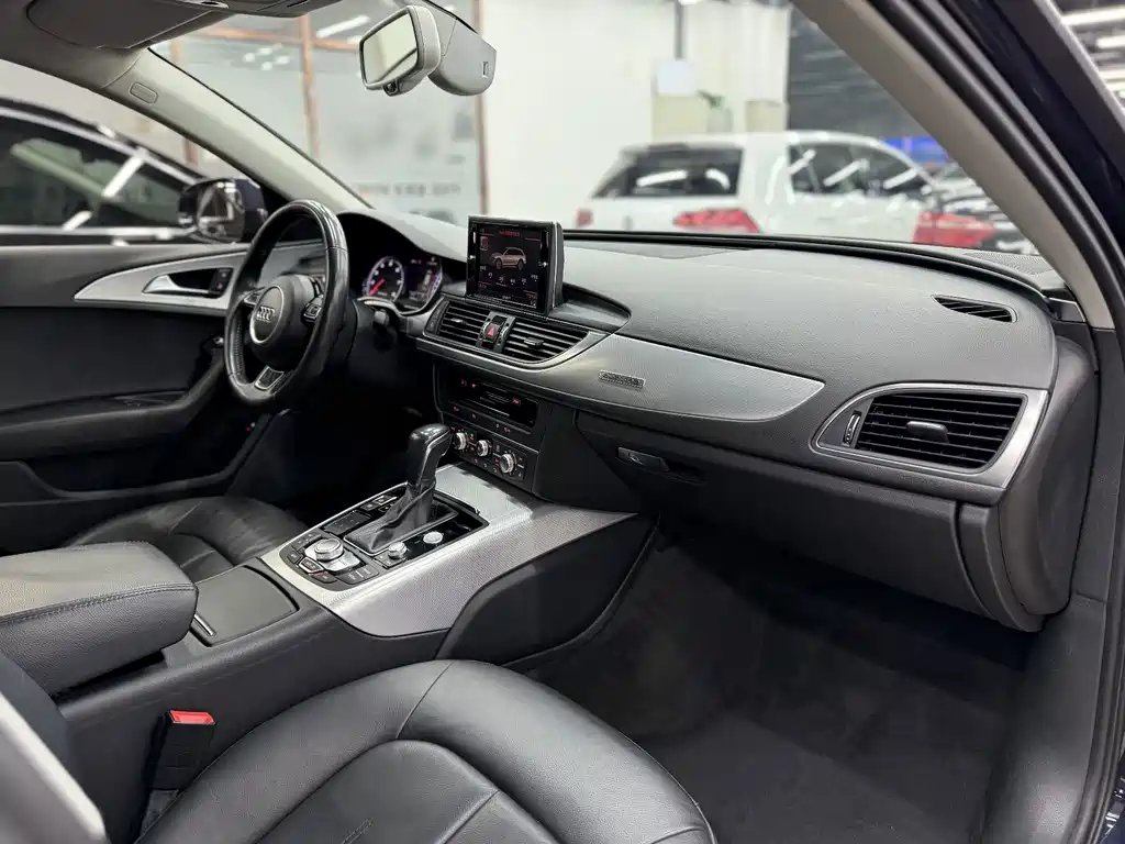 Audi A6 2018 — фото 32