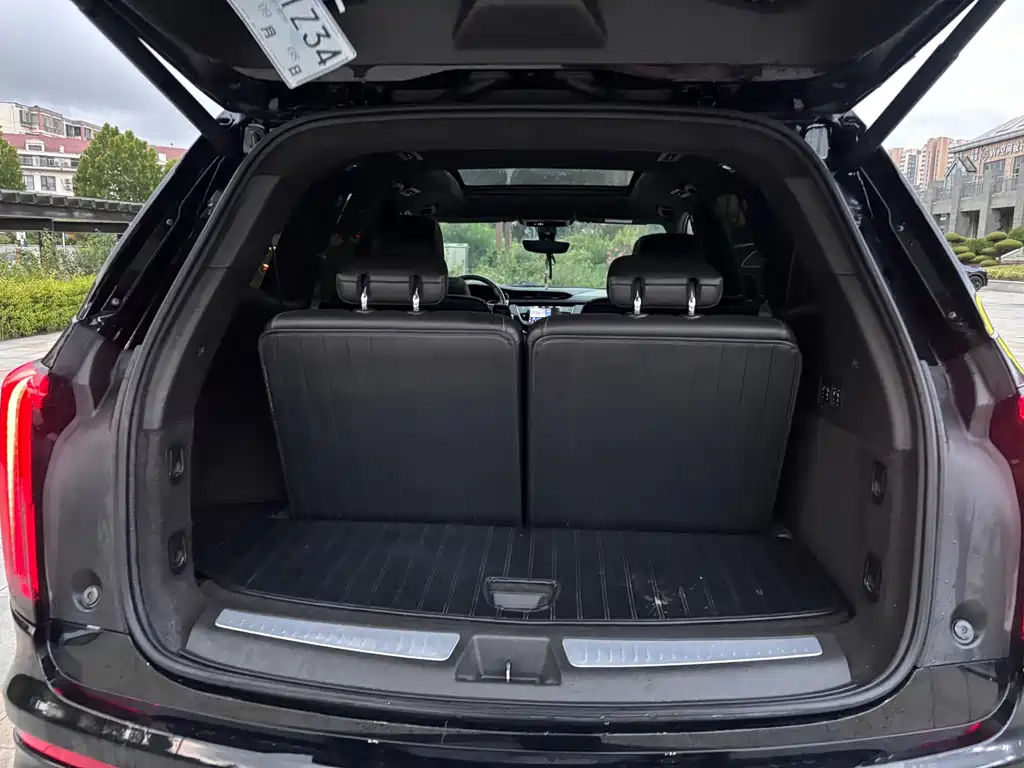 Cadillac XT6 2021 — фото 16