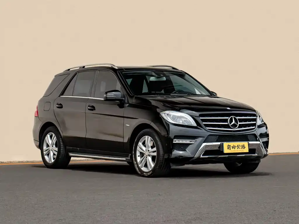 Mercedes-Benz M-Class 2012 — фото 3
