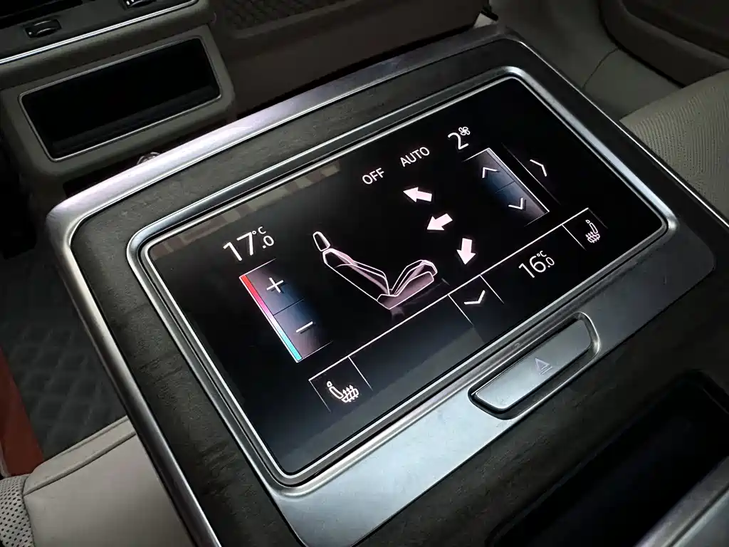 Audi A6L 2019 — фото 26