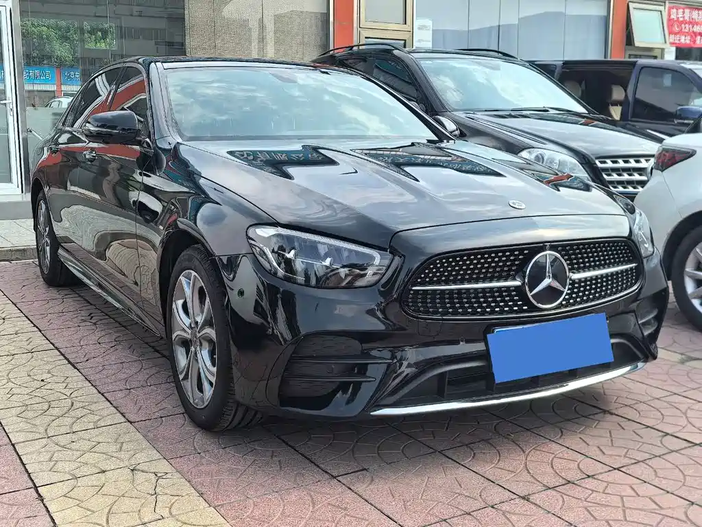 Mercedes-Benz E-Class 2023 — фото 3