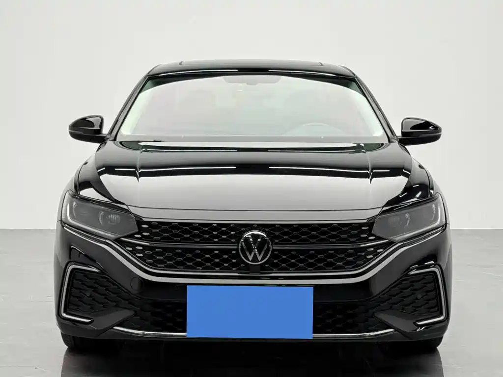Volkswagen Passat 2022