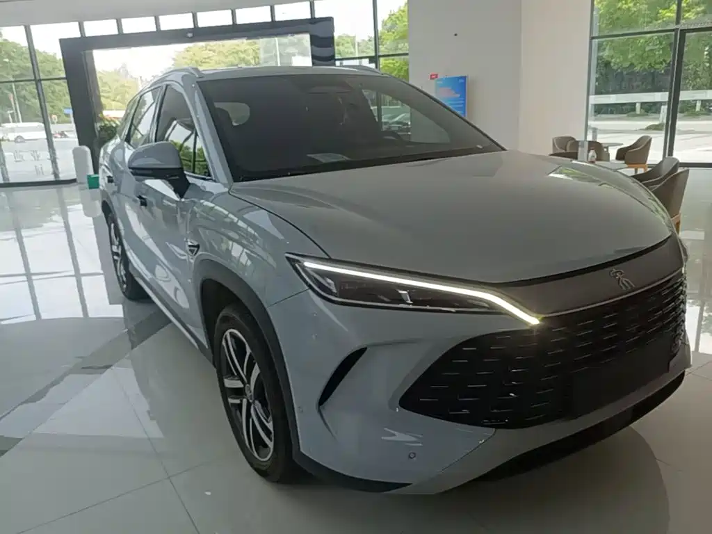 BYD Song L DM-i 2025 — фото 4