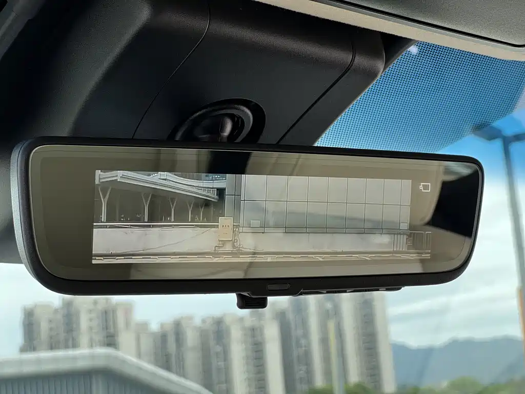 Toyota Alphard 2019 — фото 15