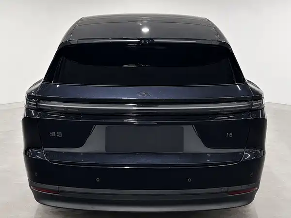 Li Auto i6 2025