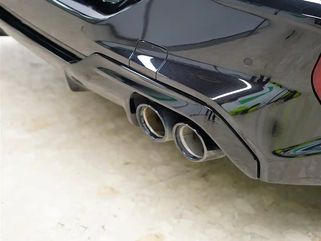 BMW M8 2022