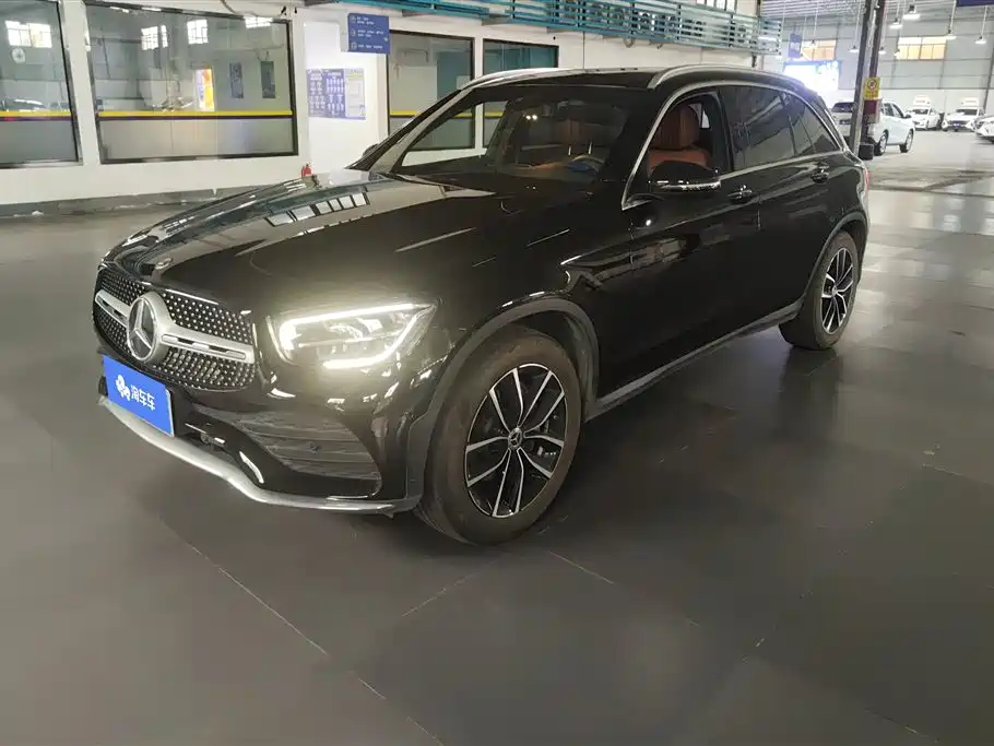 Mercedes-Benz GLC 2021 — фото 1