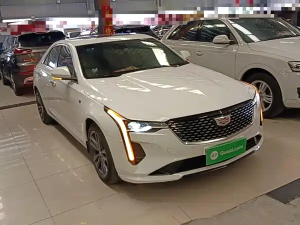 Cadillac CT4 2022