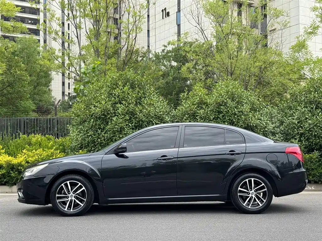 Bestune B50 2014