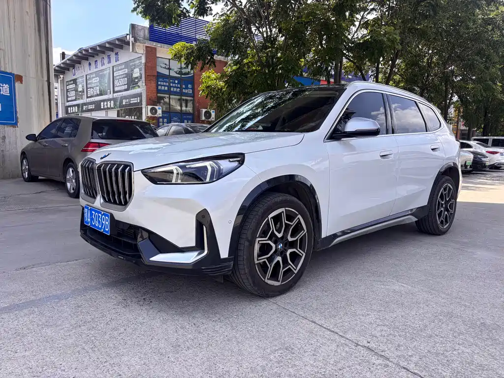 BMW X1 2024 — фото 1