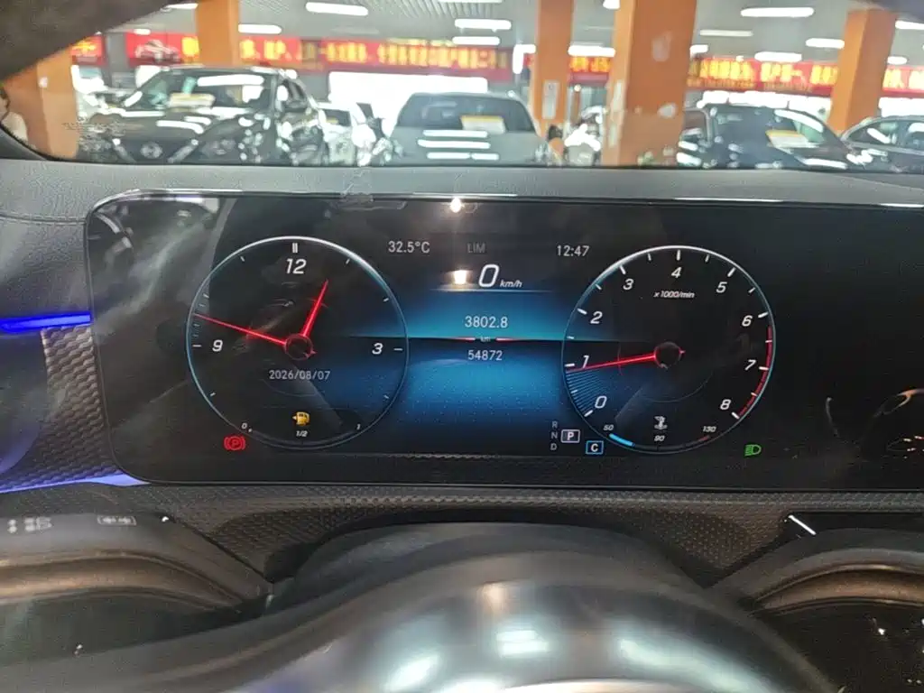 Mercedes-Benz A-Class 2022 — фото 12