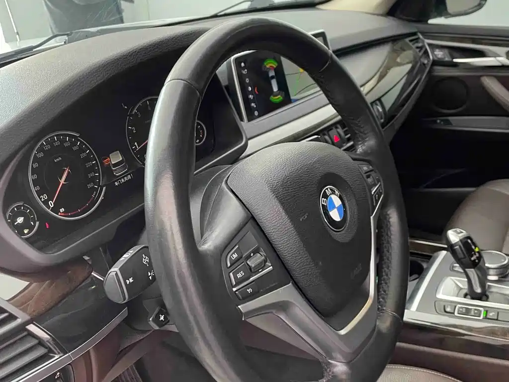 BMW X5 2018 — фото 18
