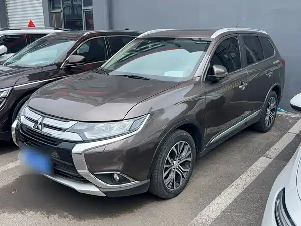 Mitsubishi Outlander 2017