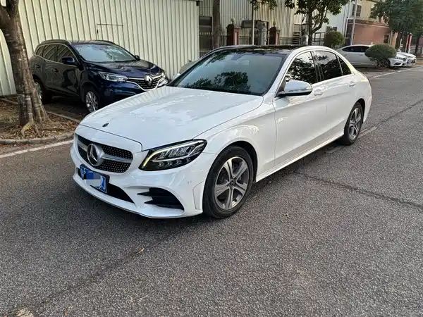 Mercedes-Benz C-Class 2020