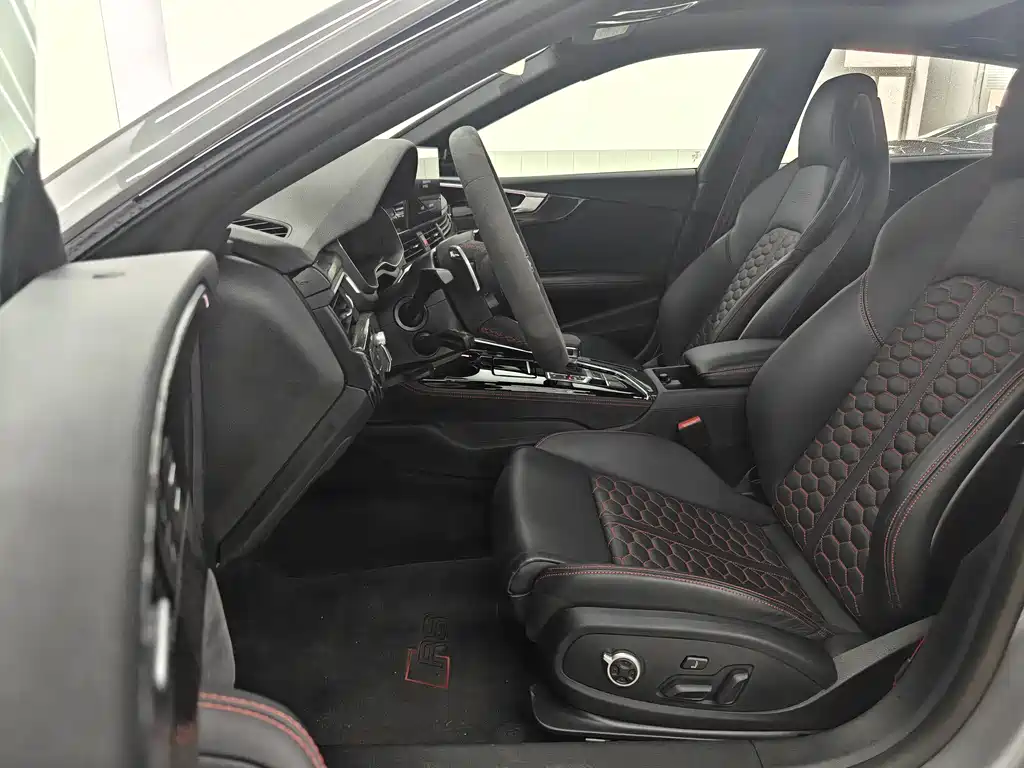 Audi RS 5 2025 — фото 10