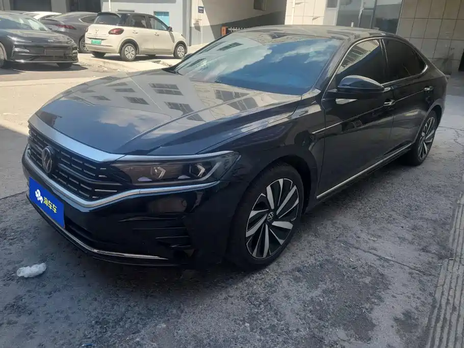 Volkswagen Passat 2024