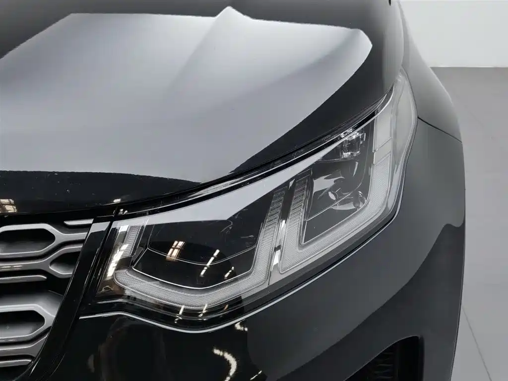 Land Rover Discovery Sport 2022