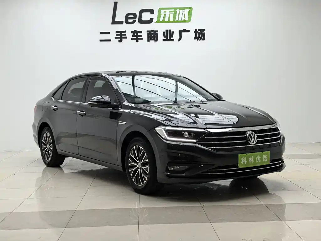 Volkswagen Sagitar 2020