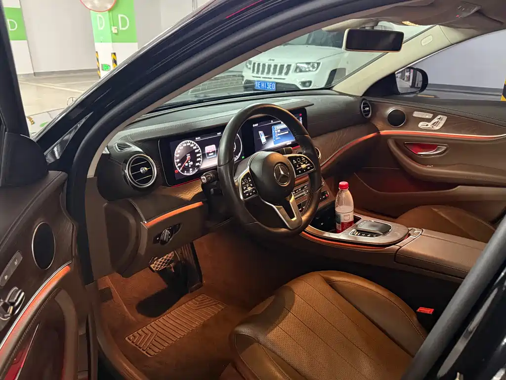 Mercedes-Benz E-Class 2019 — фото 11