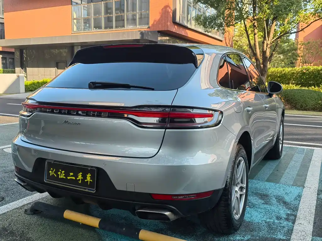 Porsche Macan 2021 — фото 7