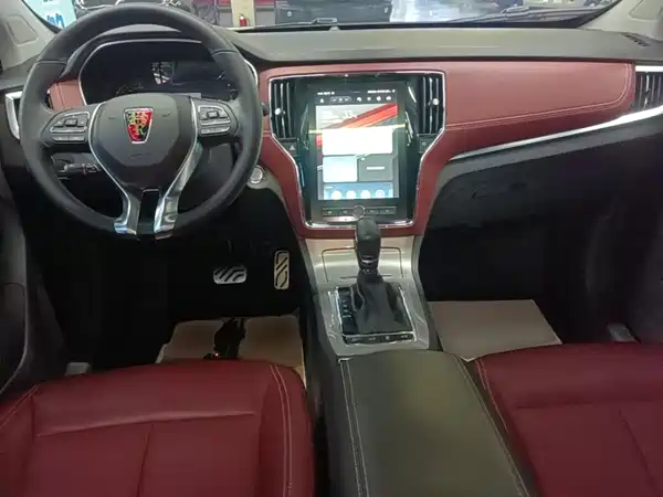 Roewe RX5 2016