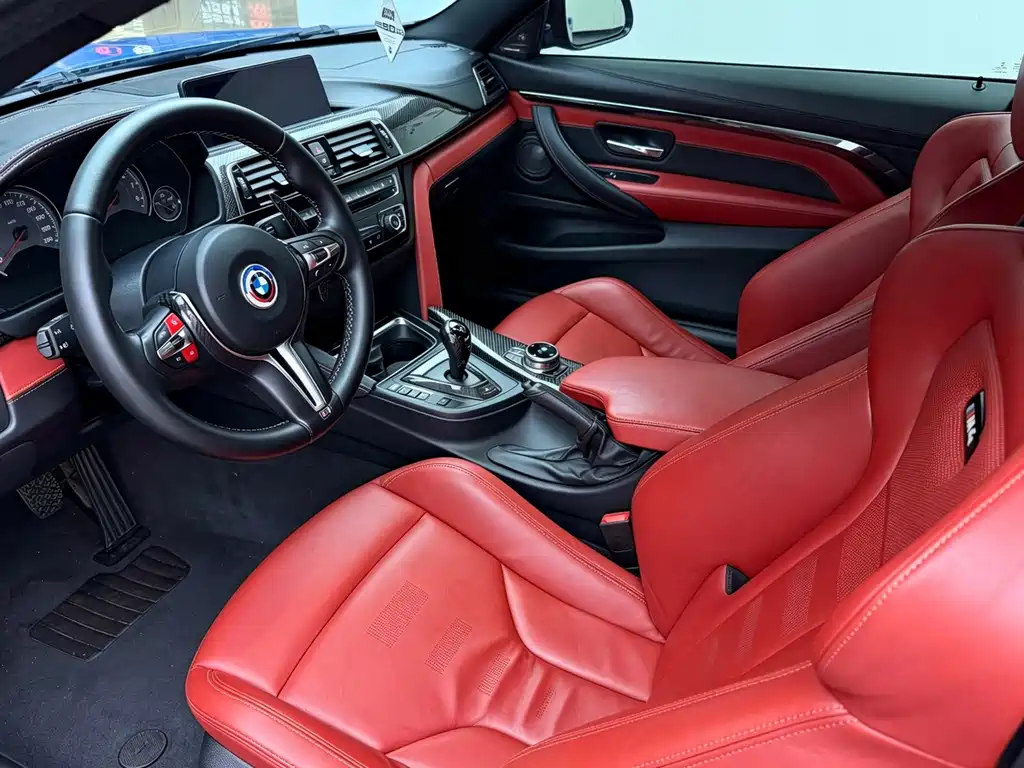 BMW M4 2018 — фото 13