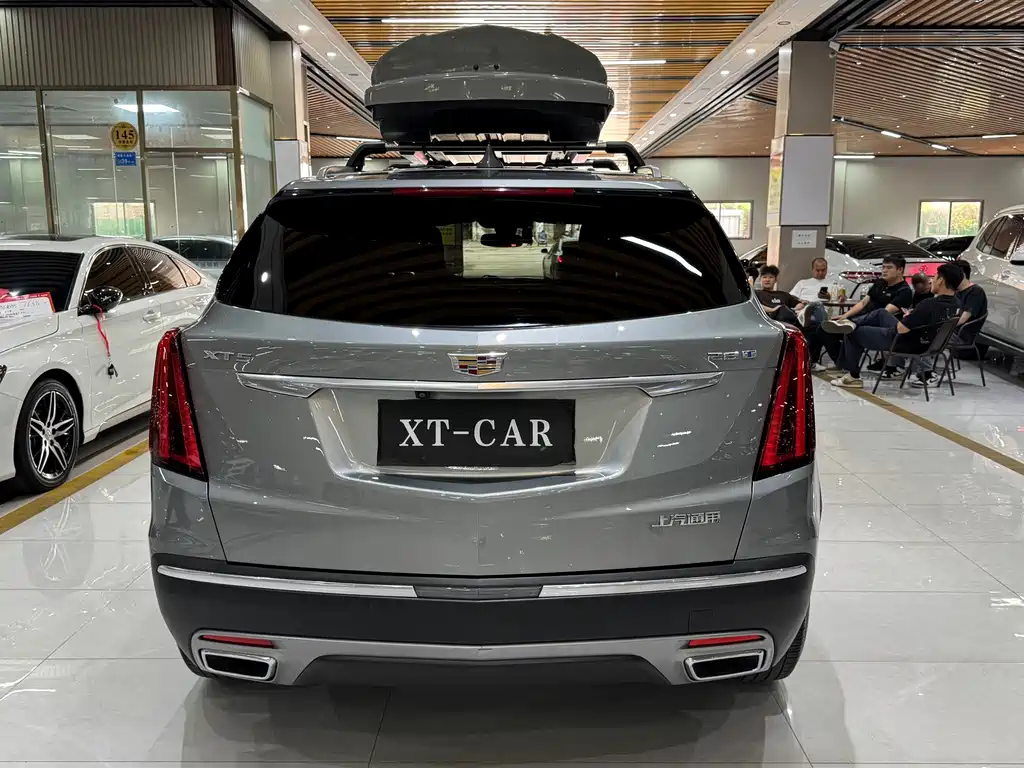 Cadillac XT5 2023 — фото 4