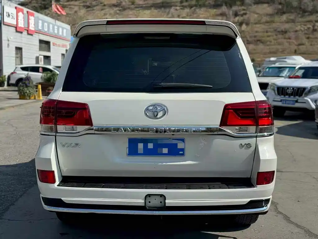 Toyota Land Cruiser 2015 — фото 8