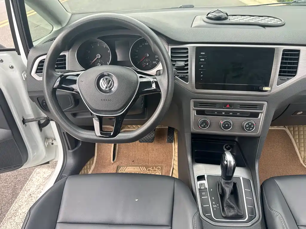 Volkswagen Golf Jialu 2018 — фото 16