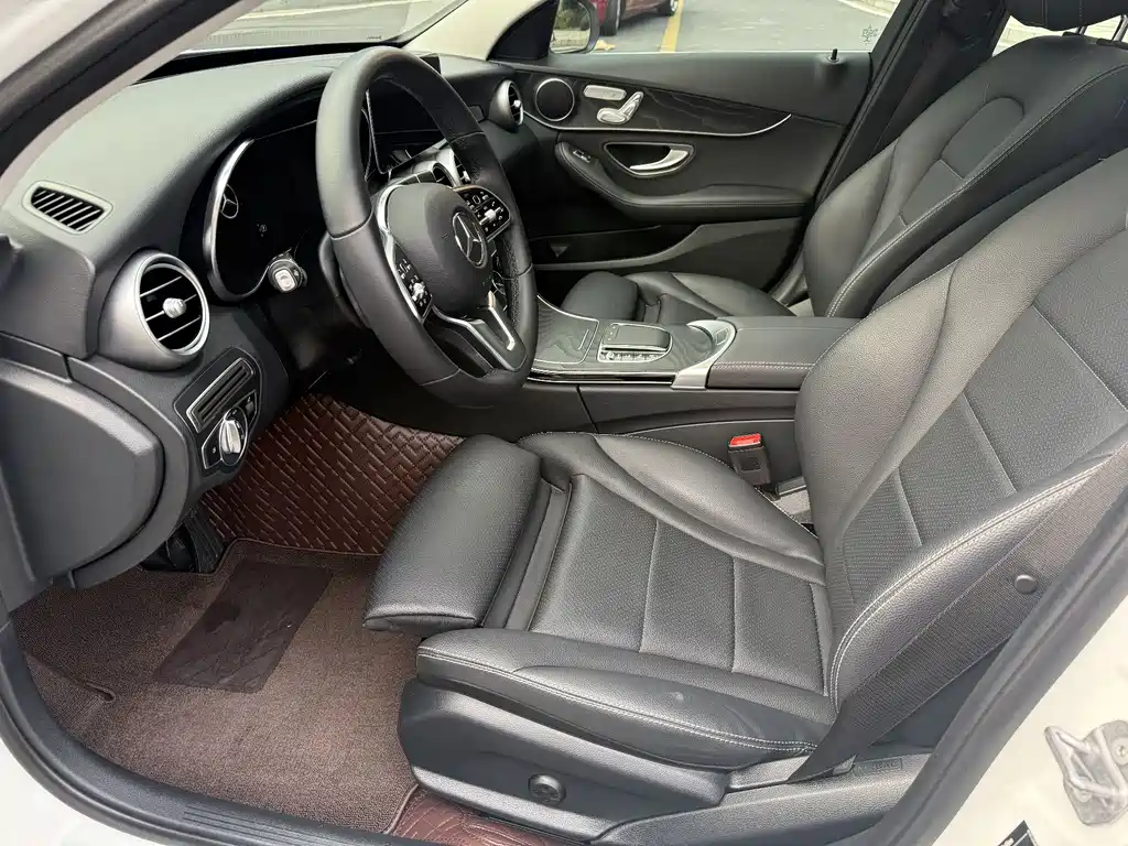 Mercedes-Benz C-Class 2020 — фото 10