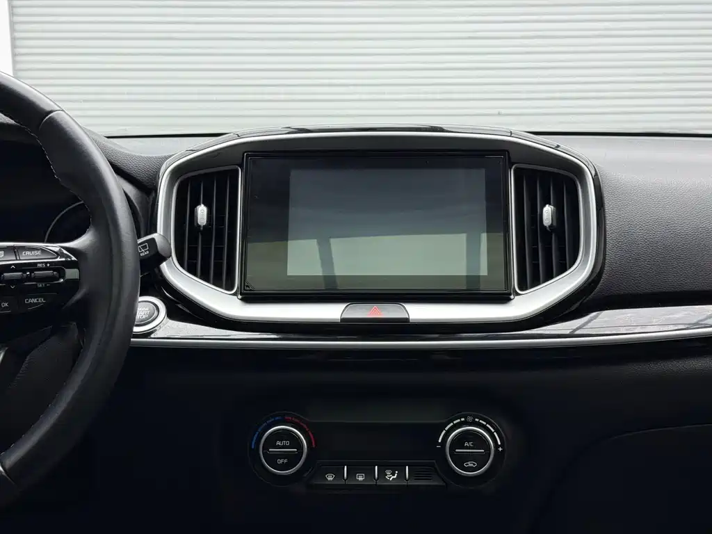 Kia KX1 2022 — фото 16