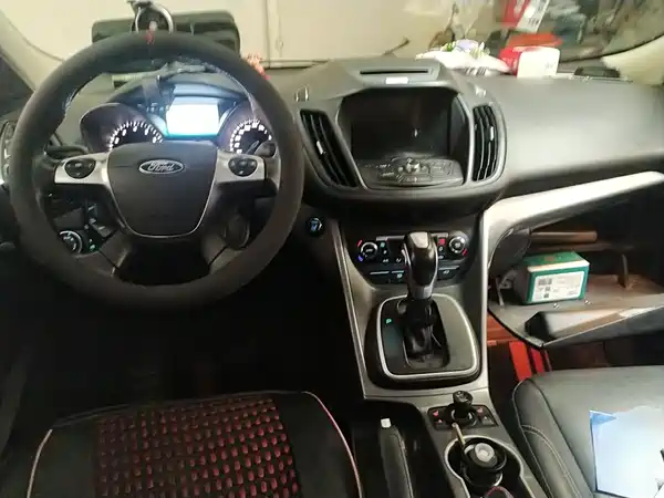 Ford Kuga 2015