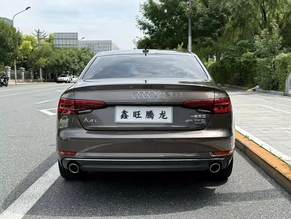 Audi A4L 2017 — фото 17