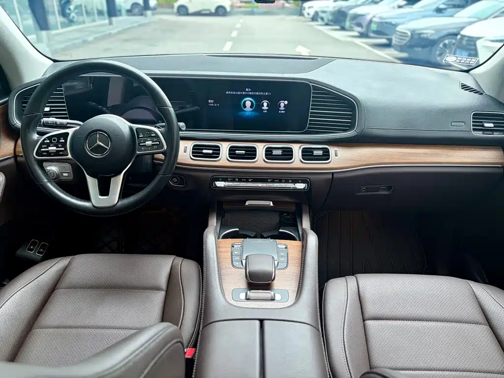 Mercedes-Benz GLE New Energy 2021 — фото 21