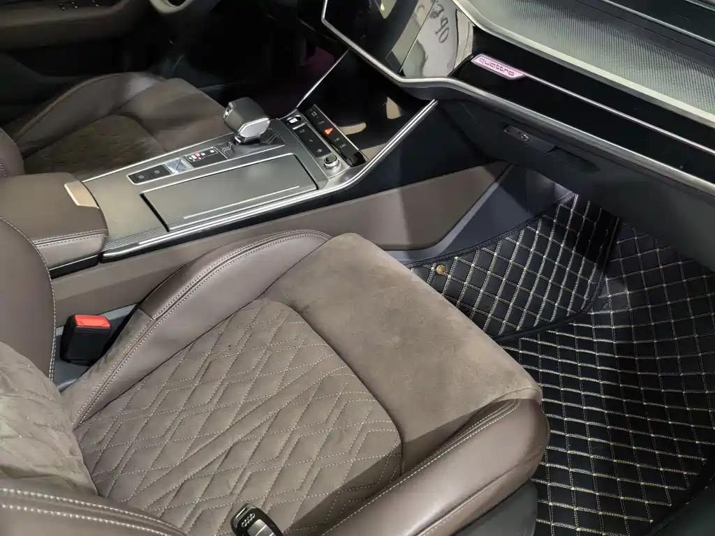 Audi A7L 2023 — фото 7
