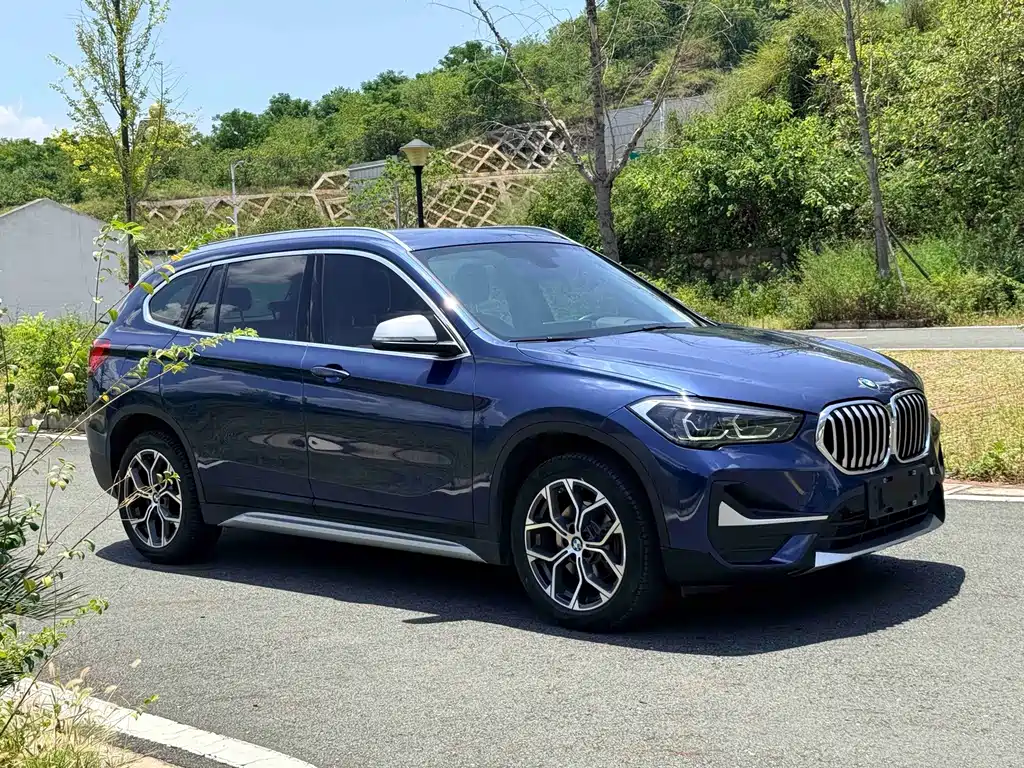 BMW X1 2022 — фото 3