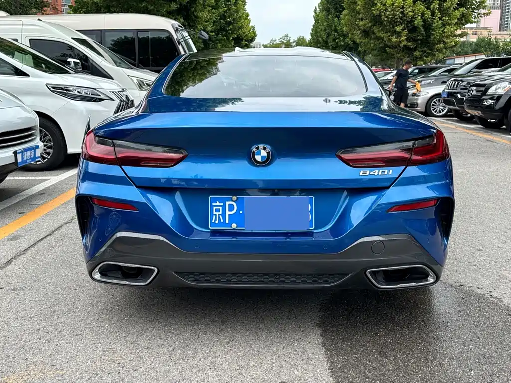 BMW 8 Series 2021 — фото 5