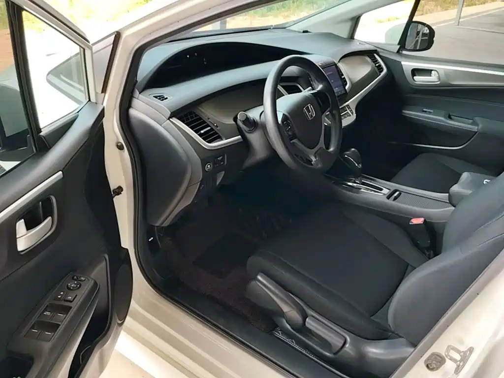 Honda Jade 2019 — фото 12