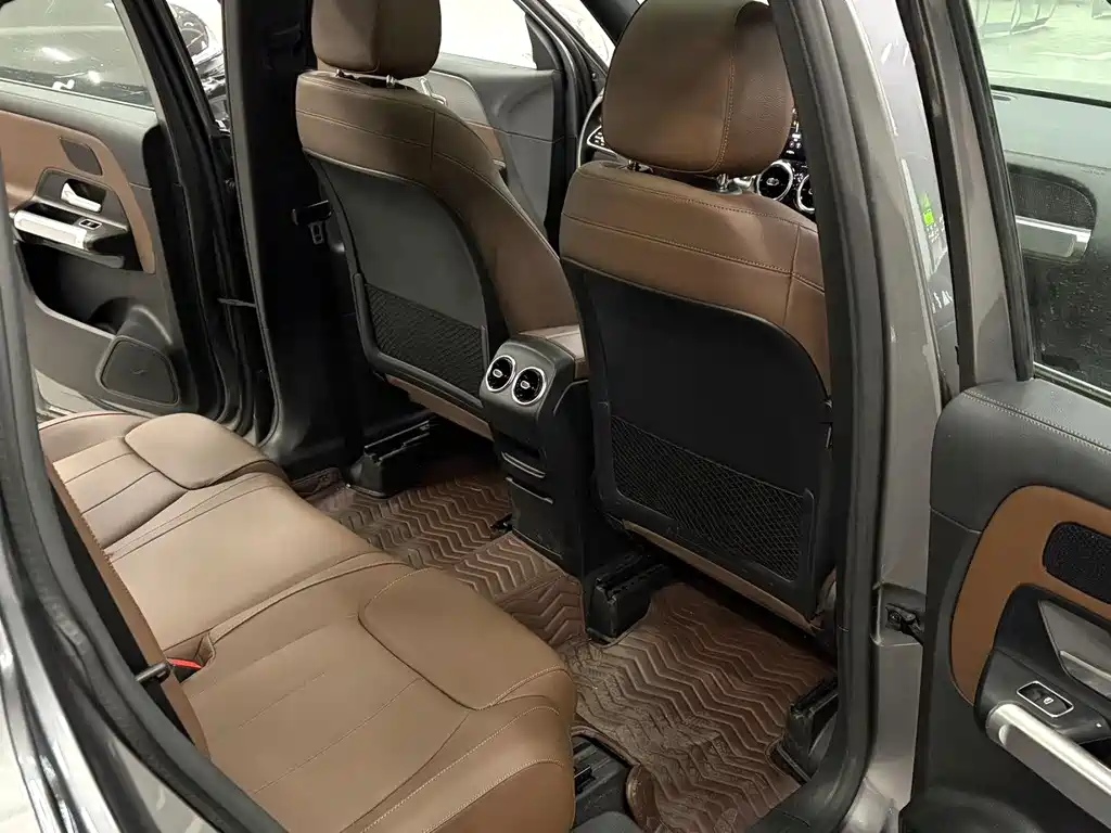 Mercedes-Benz GLB 2020 — фото 10