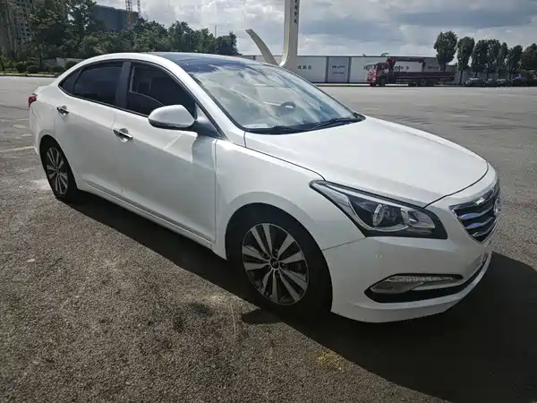 Hyundai Mistra 2014