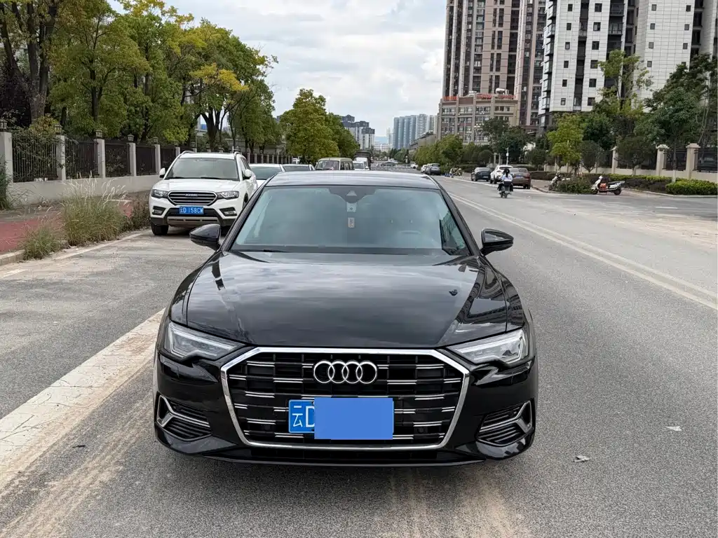 Audi A6L 2020 — фото 1