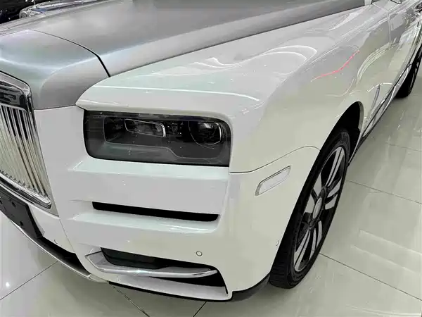 Rolls-Royce Cullinan 2021