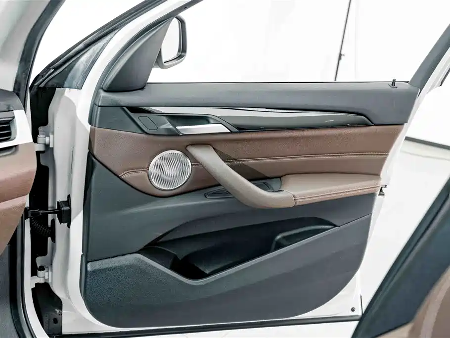BMW X1 2022 — фото 13