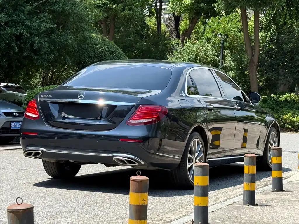 Mercedes-Benz E-Class 2017