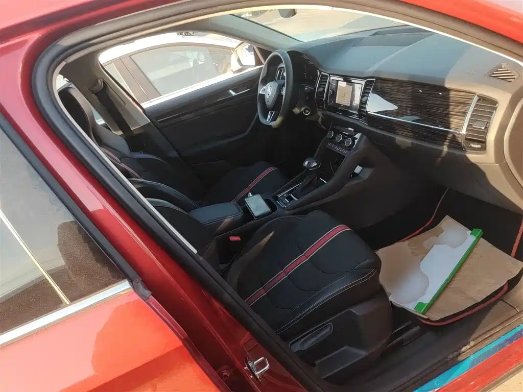 Skoda Kodiaq GT 2020 — фото 17