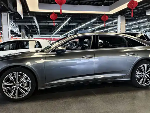 Audi A6L 2021