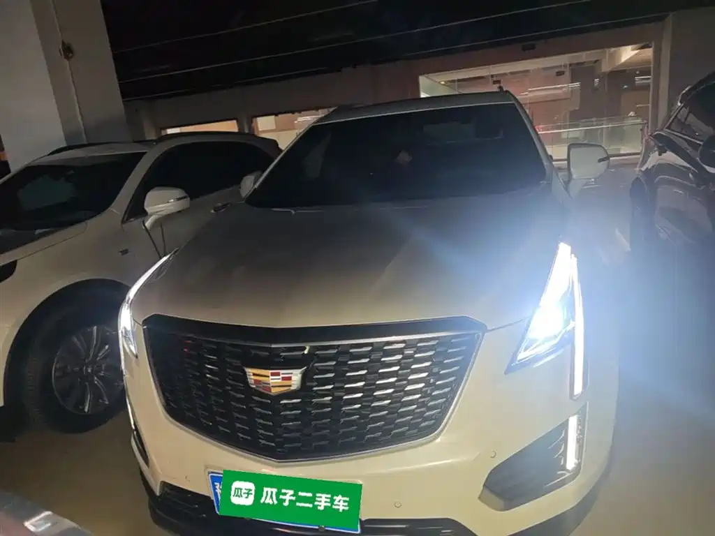 Cadillac XT5 2021 — фото 3