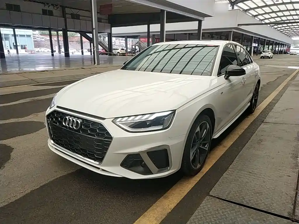 Audi A4L 2023 — фото 2