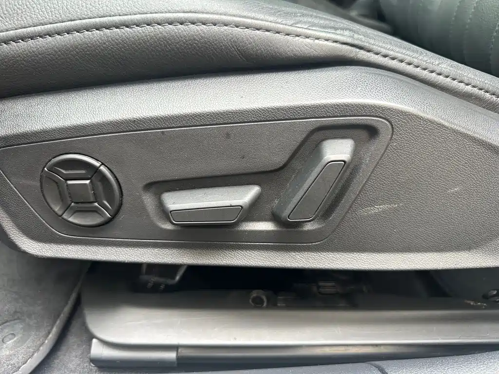Audi A6L 2020